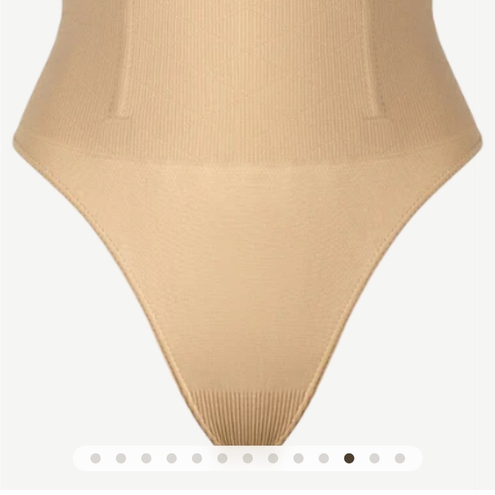 Set of Two ComfyCo tummy sculpting control thong medium - Picture 3 of 5